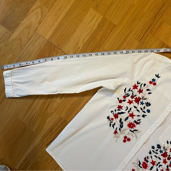 Tintoretto Anthropologie Floral Embroidered Button Down Cotton Blouse Size 42 - Picture 7 of 9